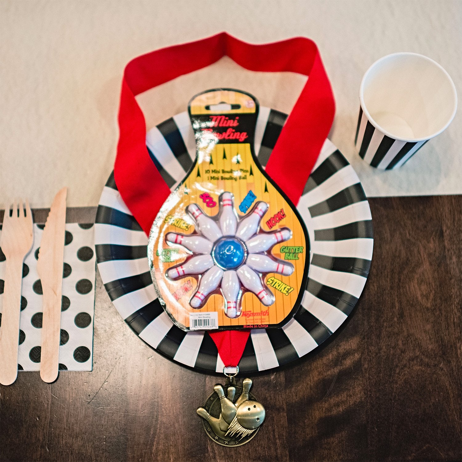 Striped Party Plates - Black Tie, Yozo Studio